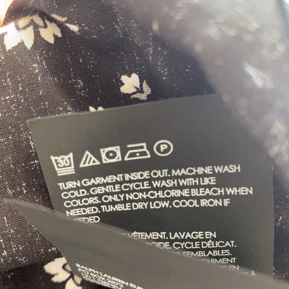 NWOT Club Monaco Men’s Slim Fit Black Floral Print Buttoned Dress Shirt. Size M. - Picture 7 of 7